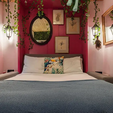 Wow - Tiny House W/ Garden By Lovelystay